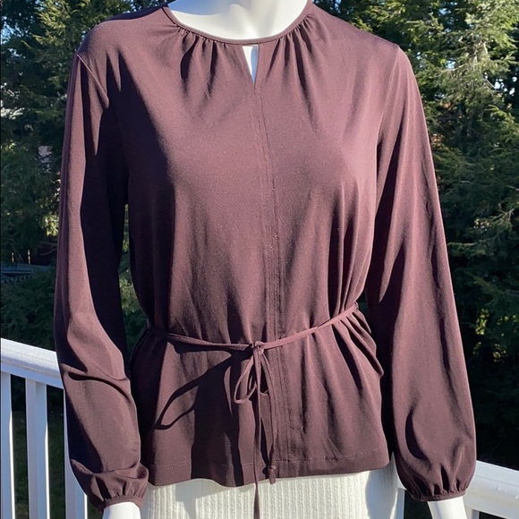 Nine West Petite Maroon Blouse with tie, size P/L - Picture 2 of 9
